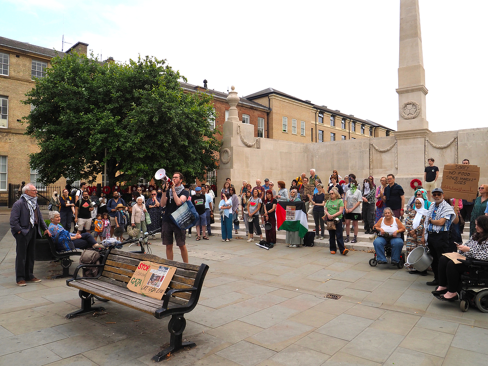 shtos of the pro Palestine demo